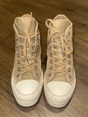 Converse Suede & faux leather High-Top Sneakers in Beige/Cream - Women